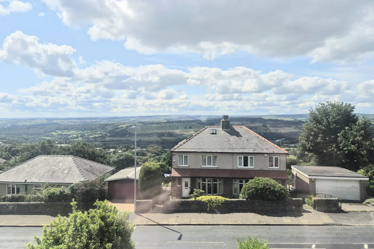 House Roils Head Road in Calderdale