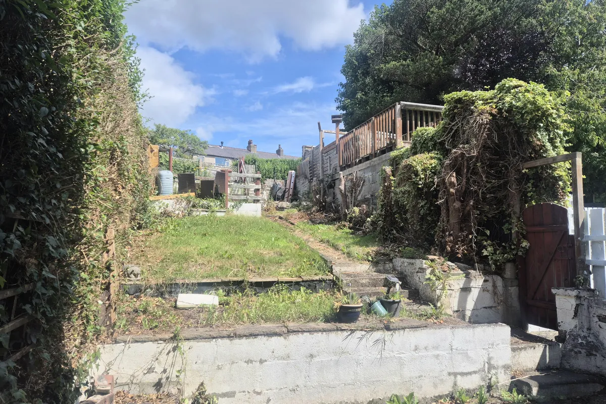 House Roils Head Road in Calderdale