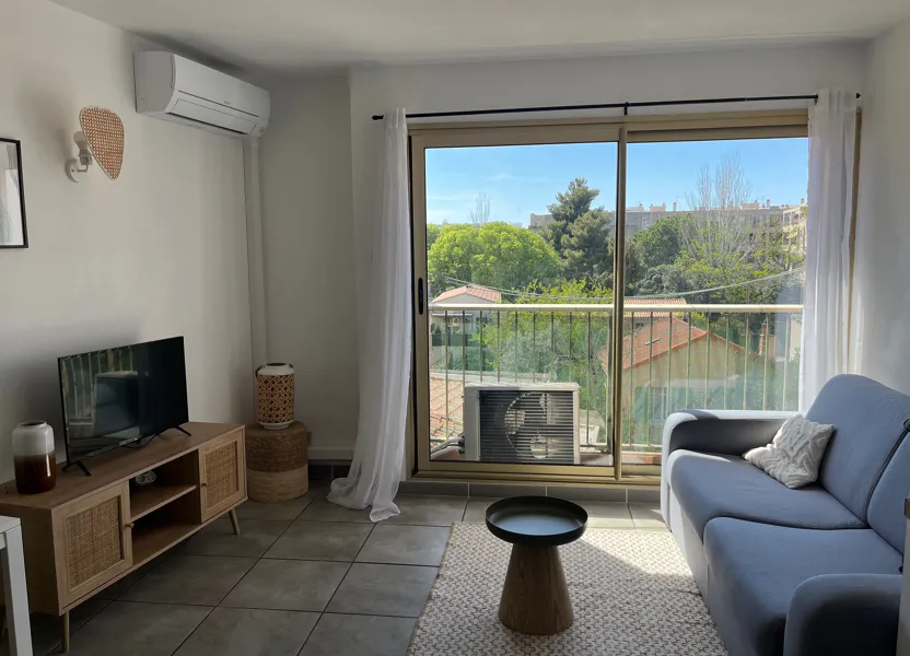 Room Avenue Benjamin Delessert in Marseille