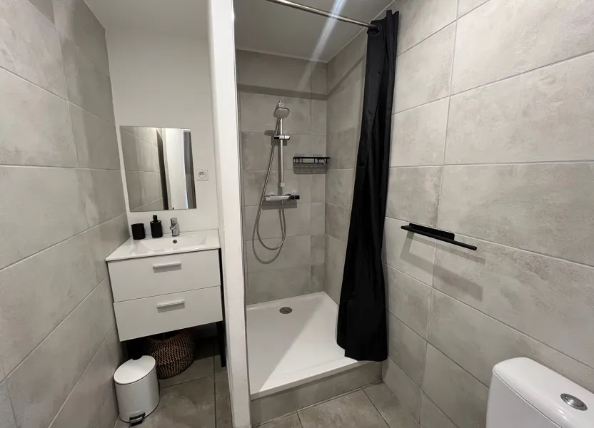 Room Avenue Benjamin Delessert in Marseille