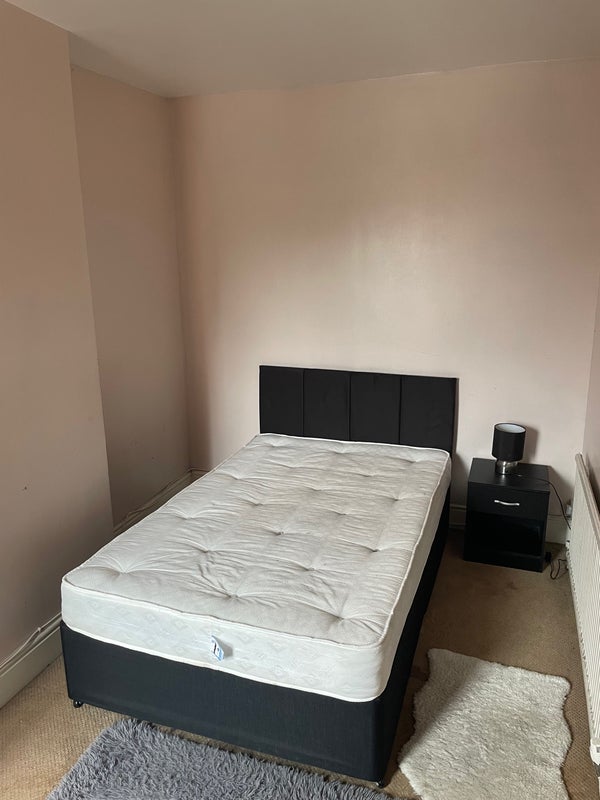 Room Potter Street in Bassetlaw