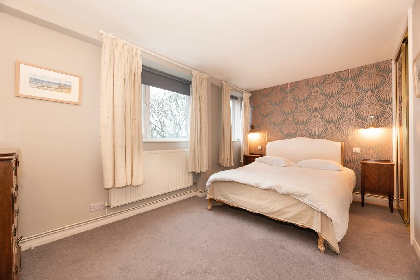 Flat Heathfield Road in Greater London