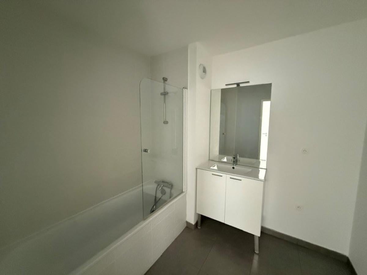 Flat Rue du Petit Bois in Wattignies