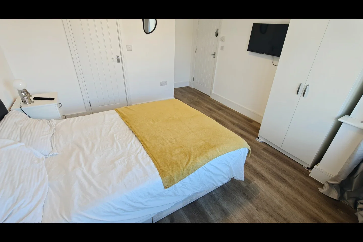 Room Willow Tree Lane in Greater London