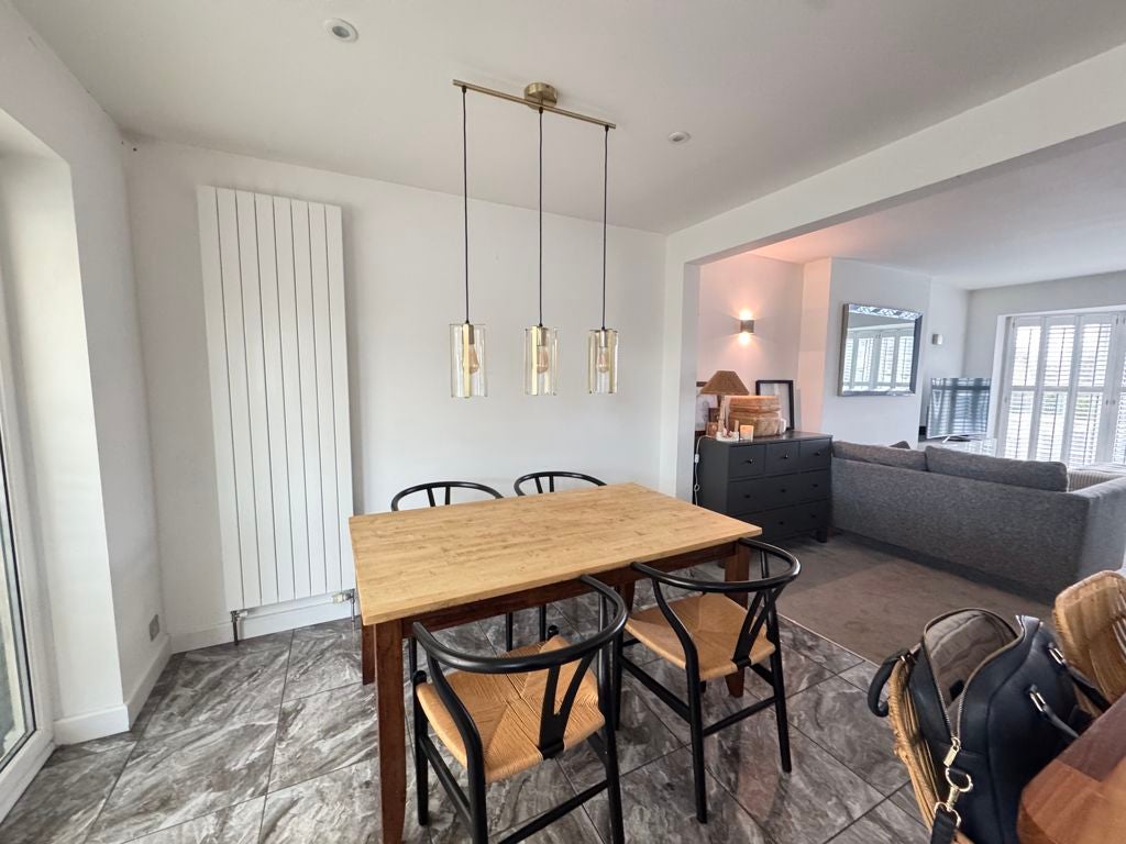 Flat Mornington Crescent in Arun