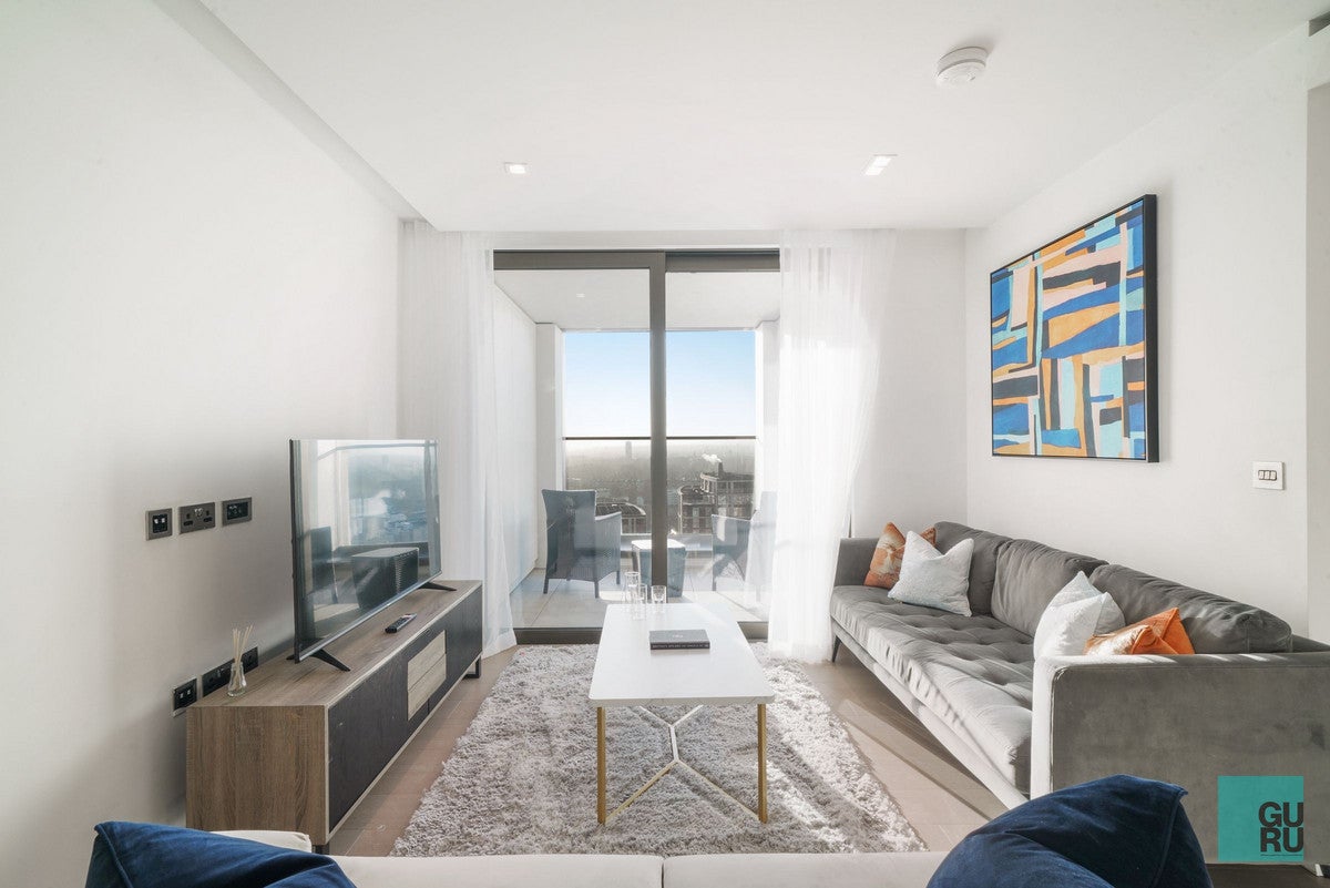 Flat Totteridge Common in Greater London