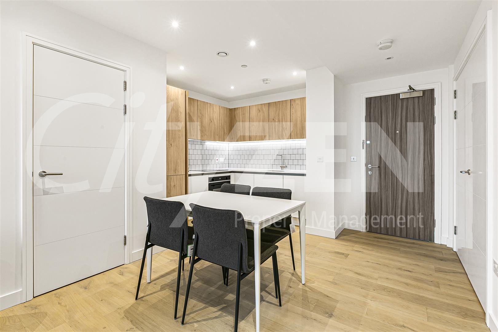 Flat Clarendon Road in Watford