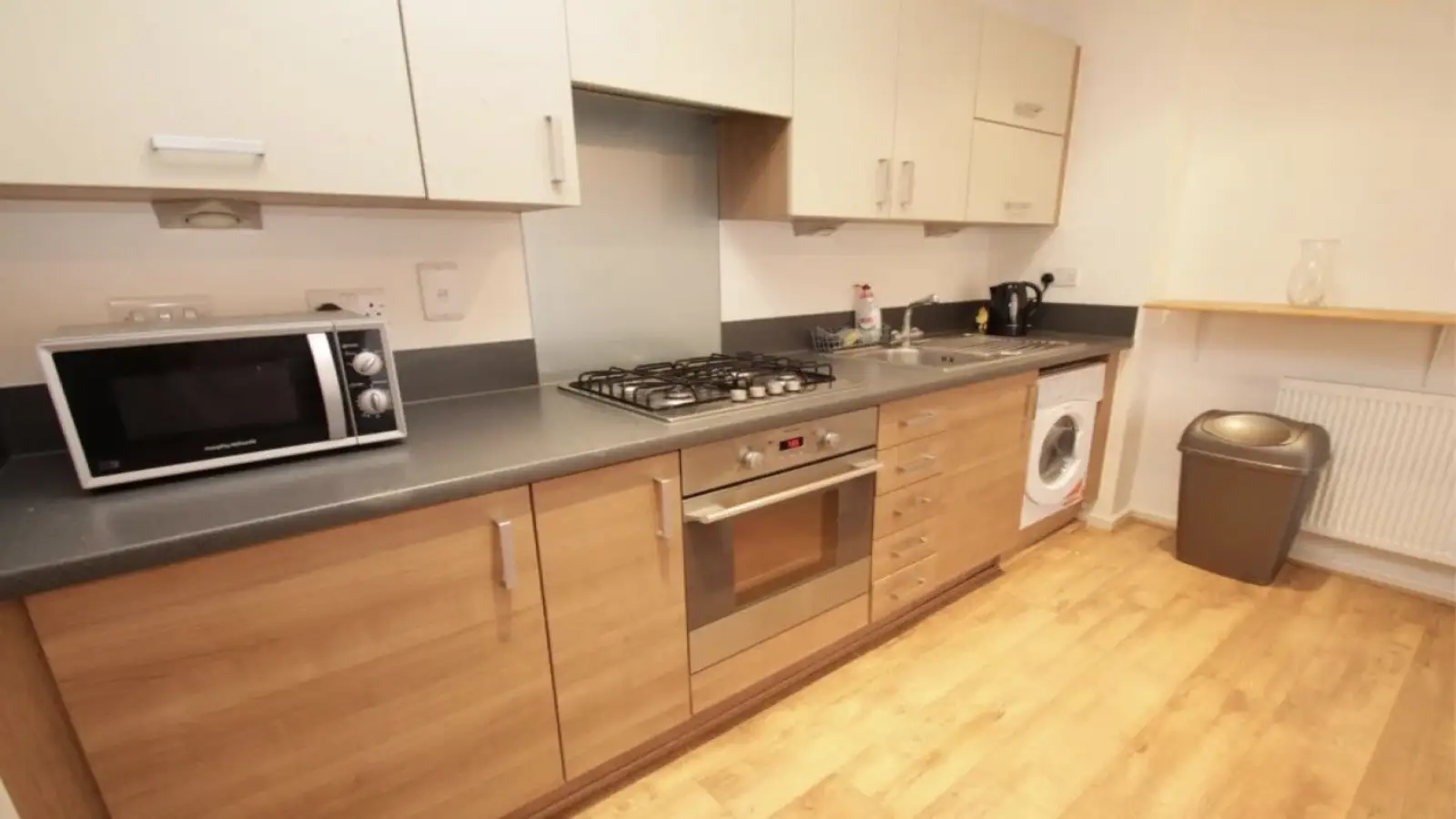 Flat Griggs Close in Greater London