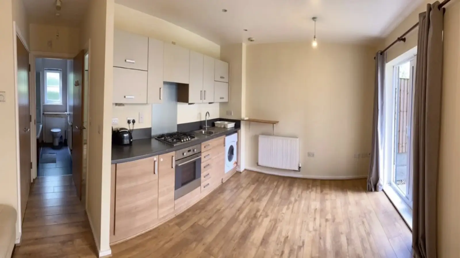 Flat Griggs Close in Greater London