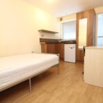 Flat Monthermer Road in Cardiff