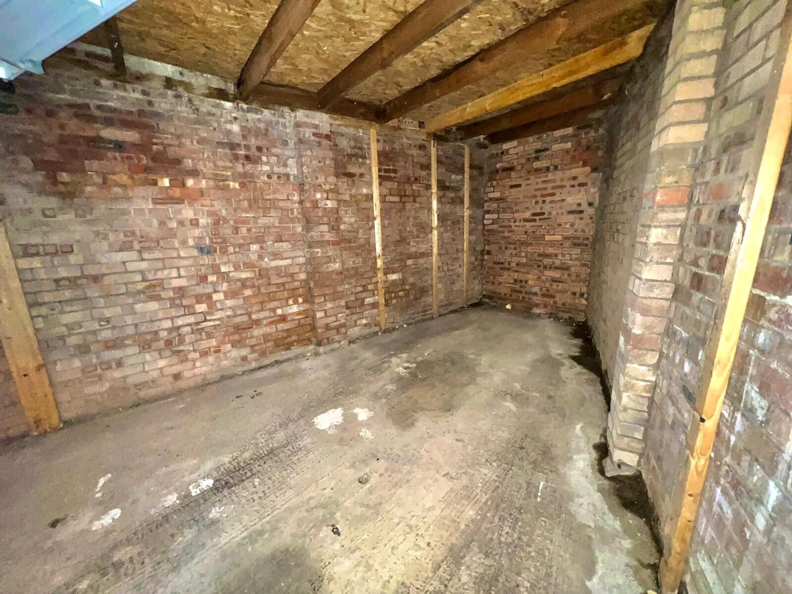 Flat Casterton Road in South Kesteven