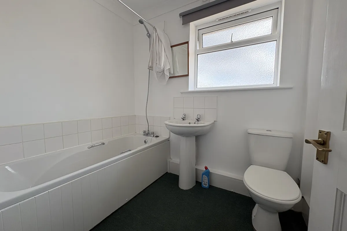 Flat Eastrea Road in Fenland District