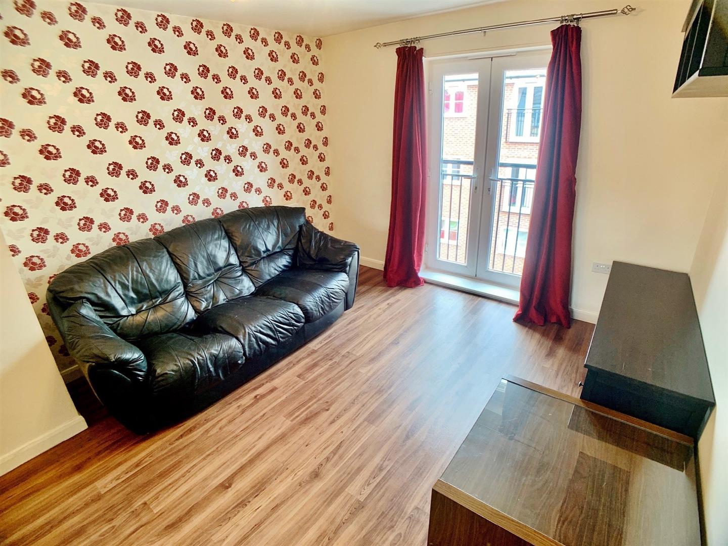 Flat Poppleton Close in Coventry