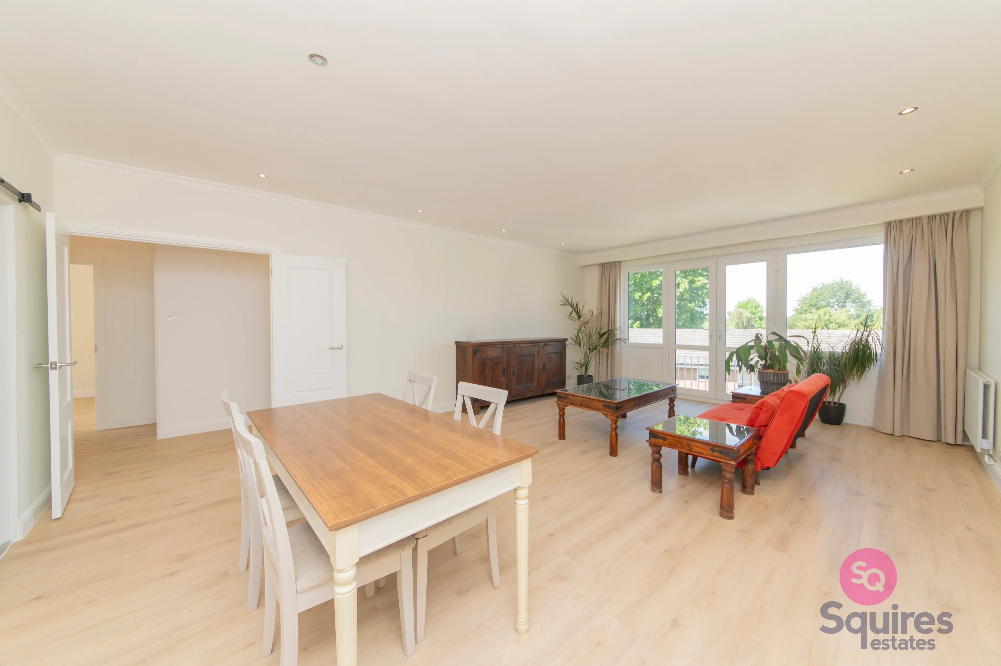 Flat Salisbury Avenue in Greater London