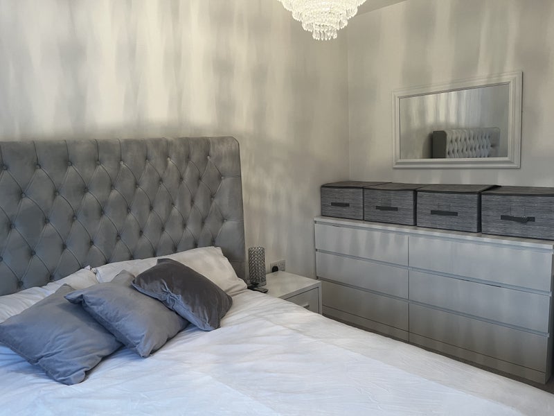 Room Sandford Street in Newcastle-under-Lyme