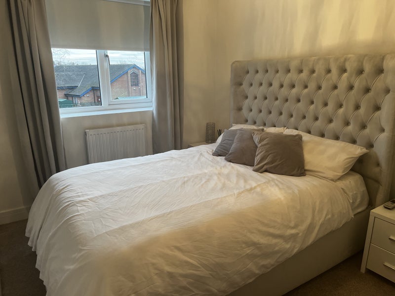 Room Sandford Street in Newcastle-under-Lyme