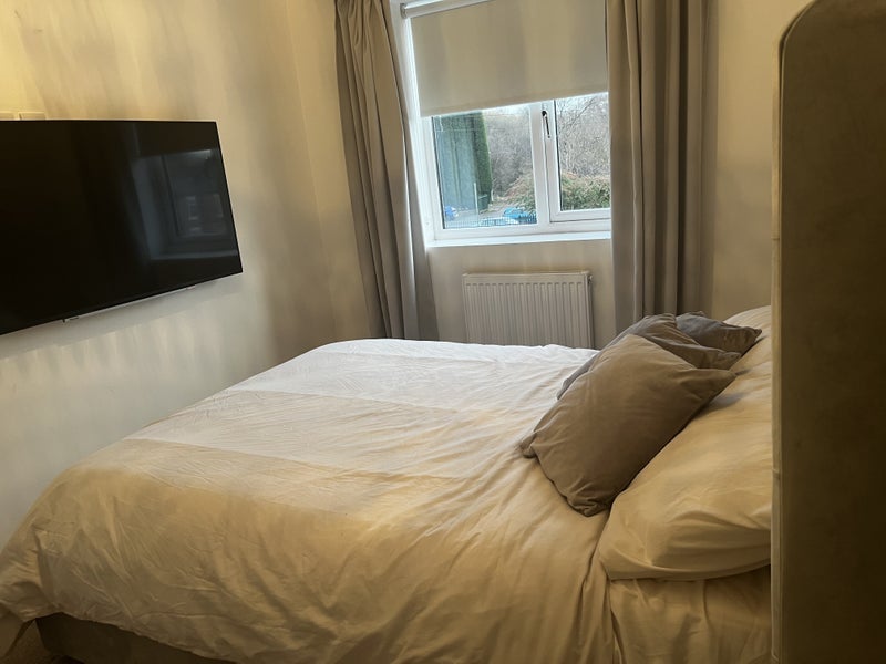 Room Sandford Street in Newcastle-under-Lyme