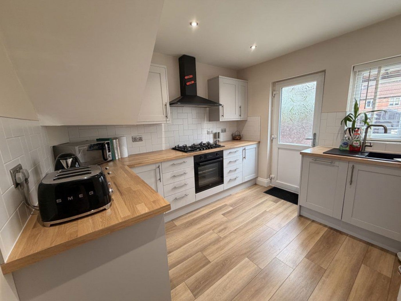 Flat Rockingham Road in Corby