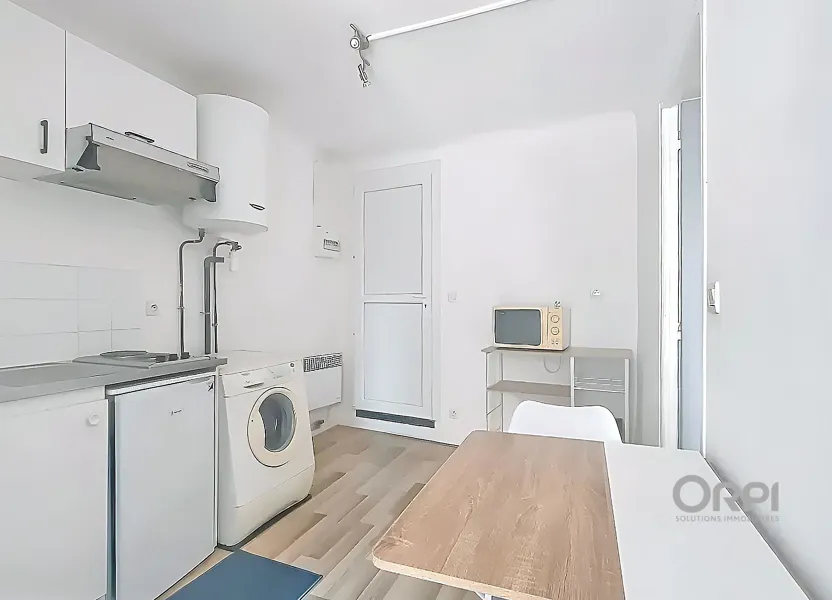 Room Rue Arago in Prades