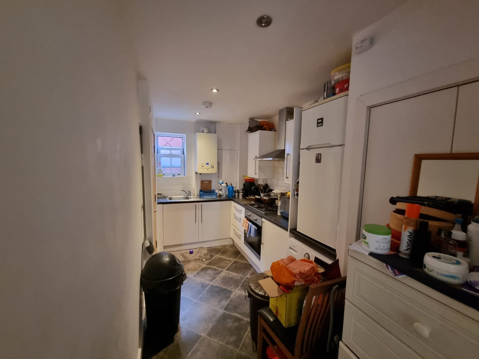 Flat Globe Lane in Poole