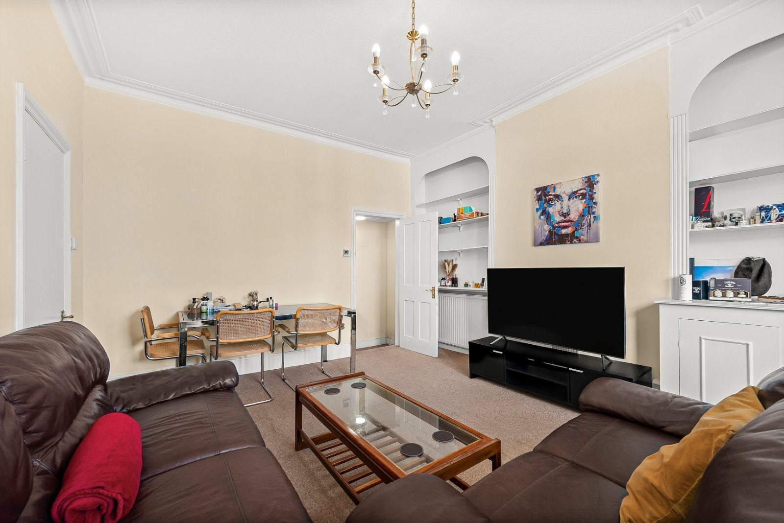 Flat Mexfield Road in Greater London