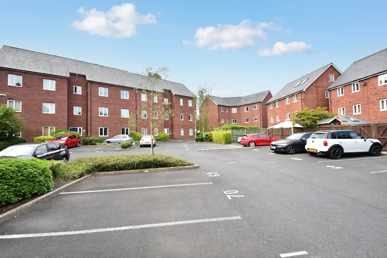 Flat Irwell Place in Bolton