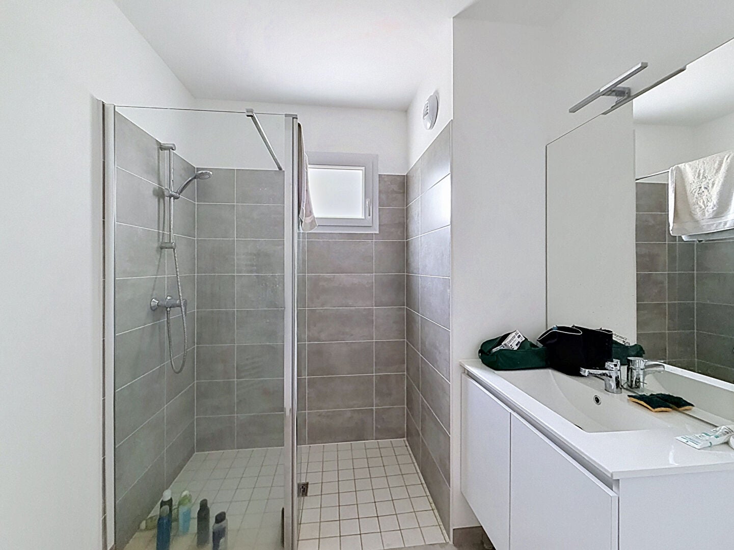 Appartement Place des Droits de l'Homme et du Citoyen à Saint-Barthélemy-d'Anjou