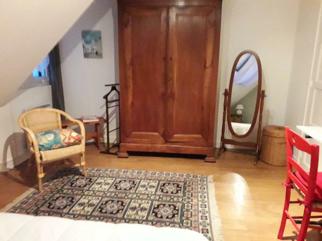 Chambre Quai des Maisons Blanches à Saint-Cyr-sur-Loire