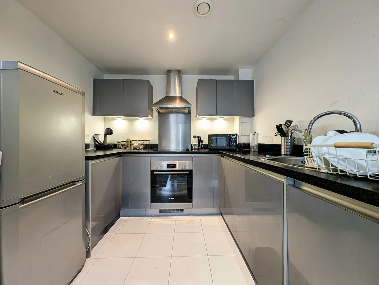 Flat Rectory Road in Greater London
