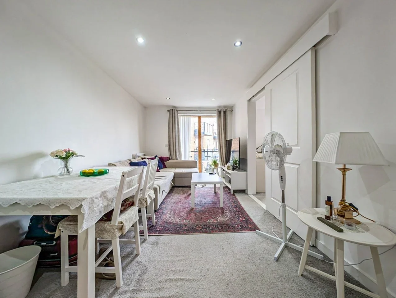 Flat Rectory Road in Greater London
