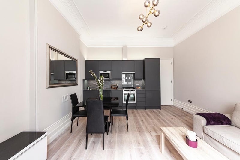 Room Devonshire Terrace in City of Westminster