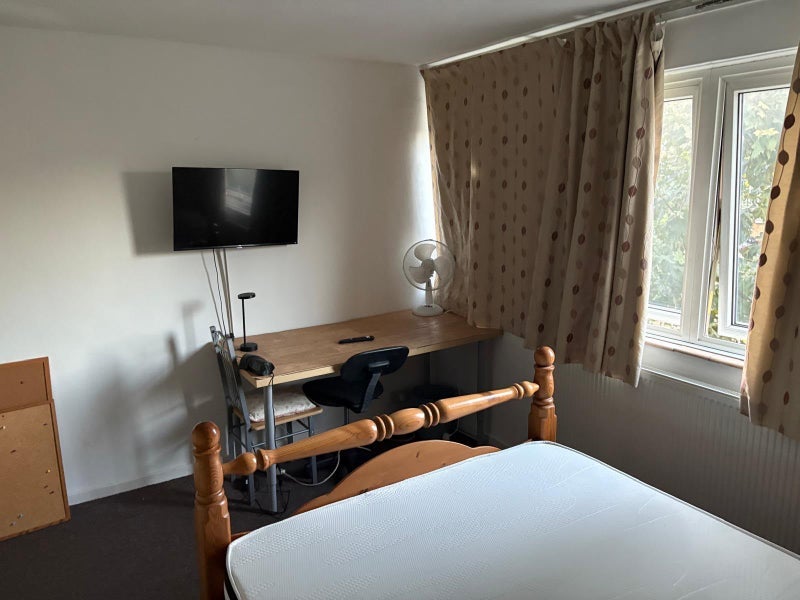 Flat Churchway in Greater London