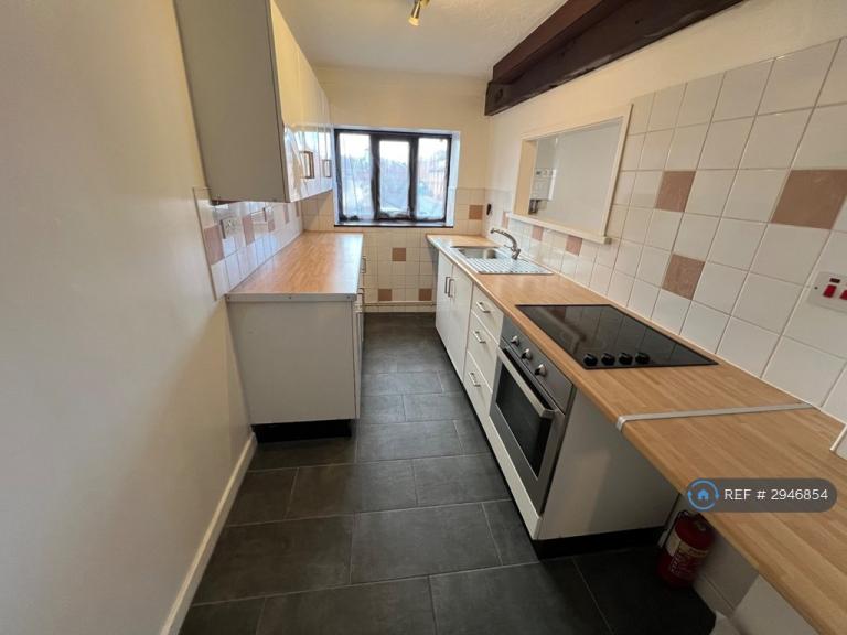Flat Skoulding Place in East Suffolk