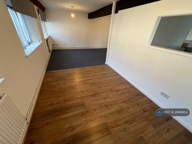 Flat Skoulding Place in East Suffolk