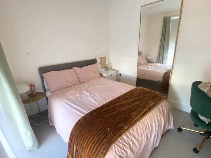 Room Kempton Mews in Greater London