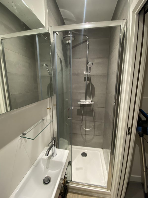 Room Kempton Mews in Greater London