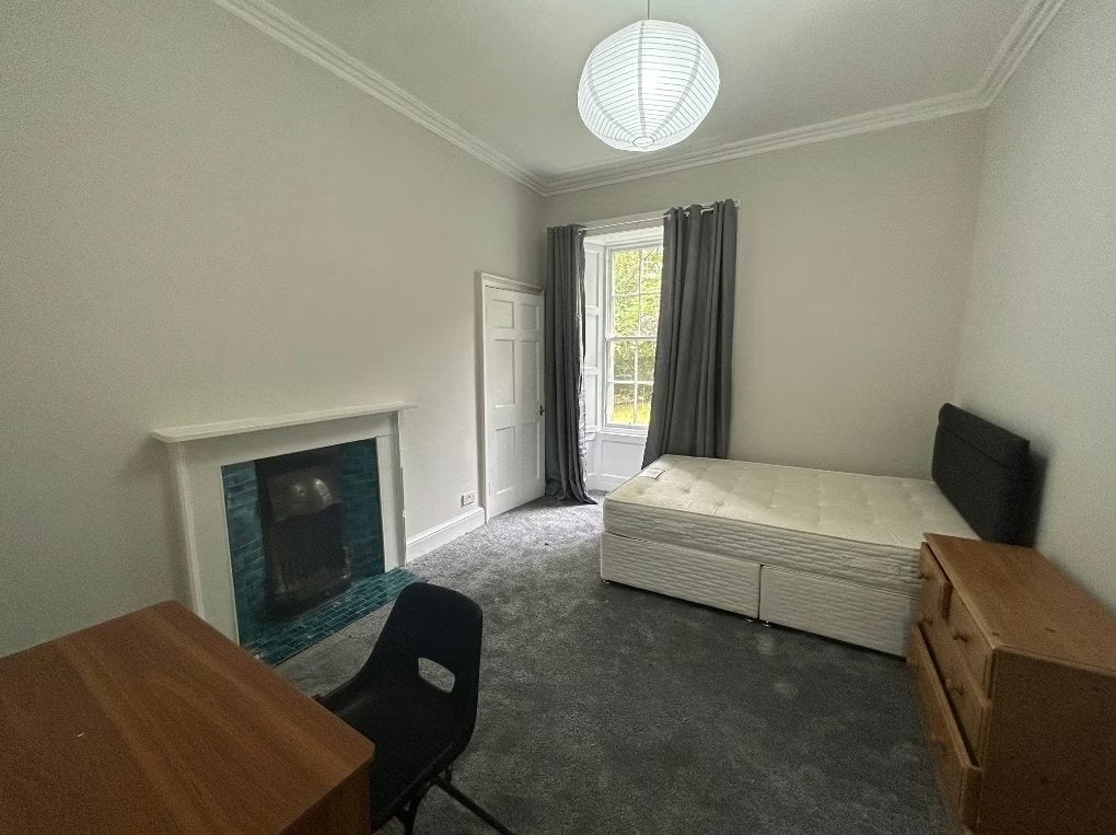 Flat Montague Street in City of Edinburgh