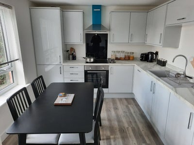 Flat Central Avenue in St Helens