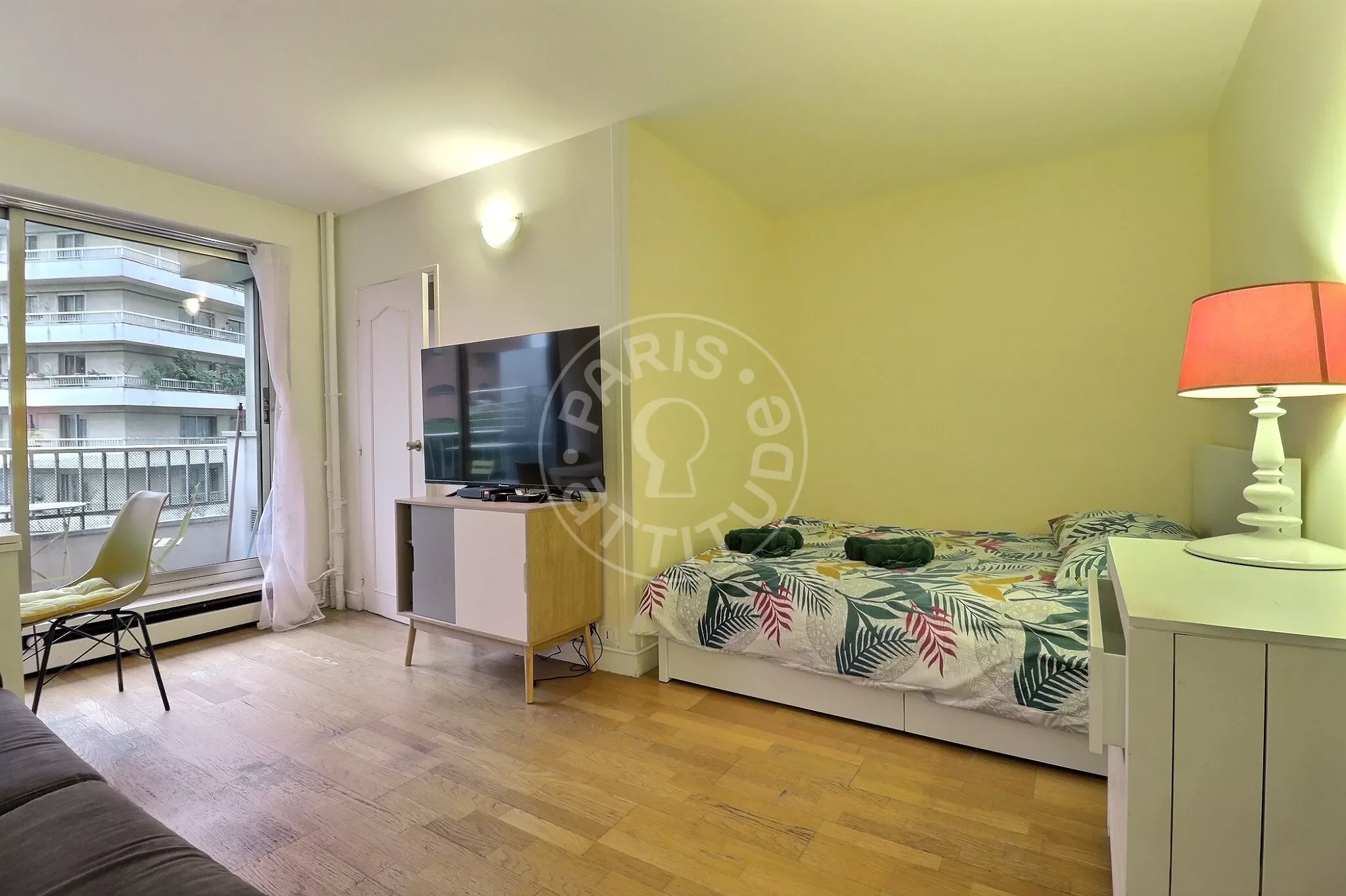 Appartement Passage privé Amelot Marais à Paris