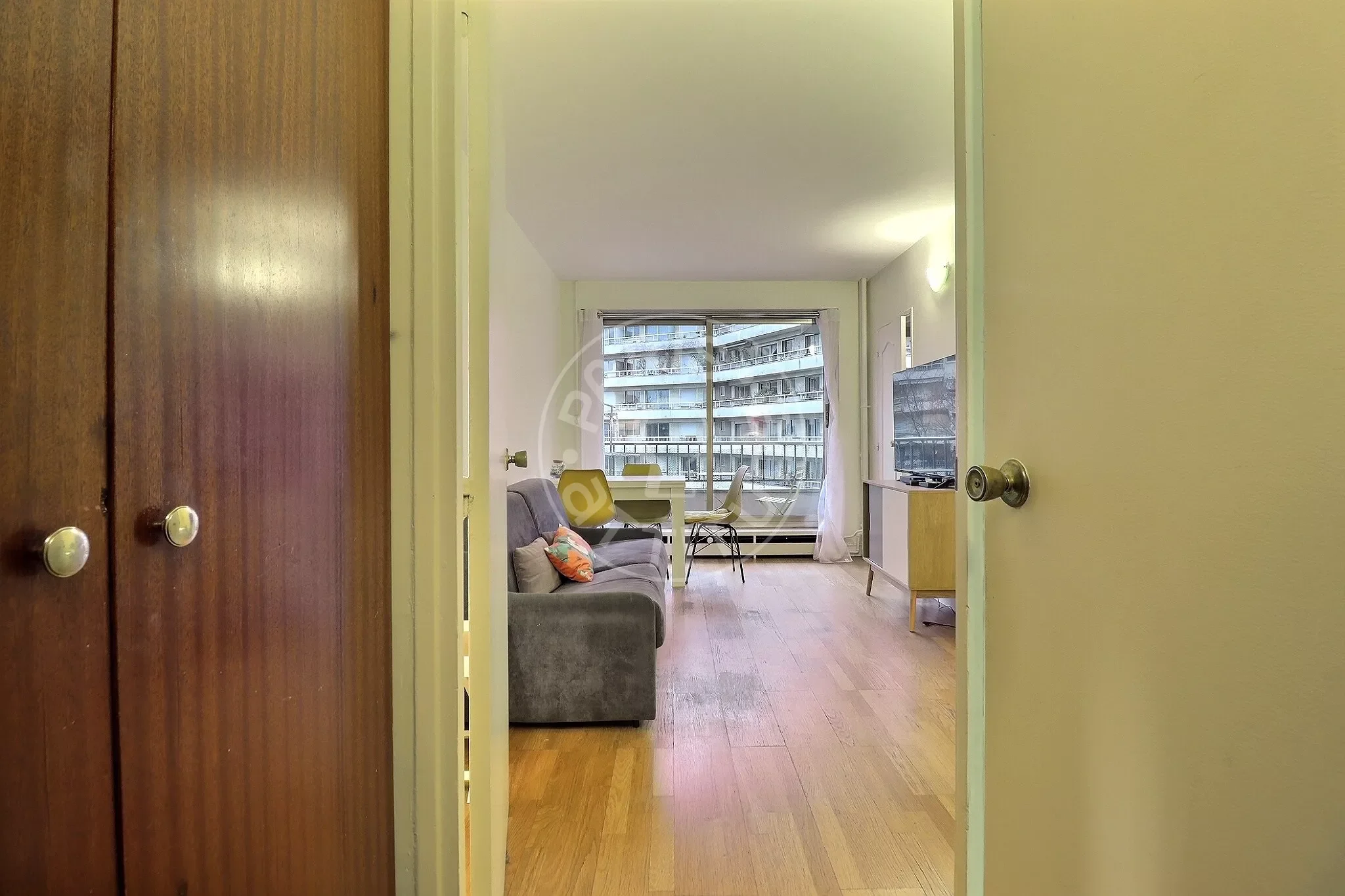 Appartement Passage privé Amelot Marais à Paris