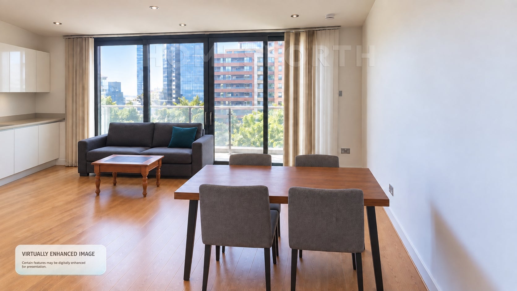 Flat Lansdowne Road in Greater London