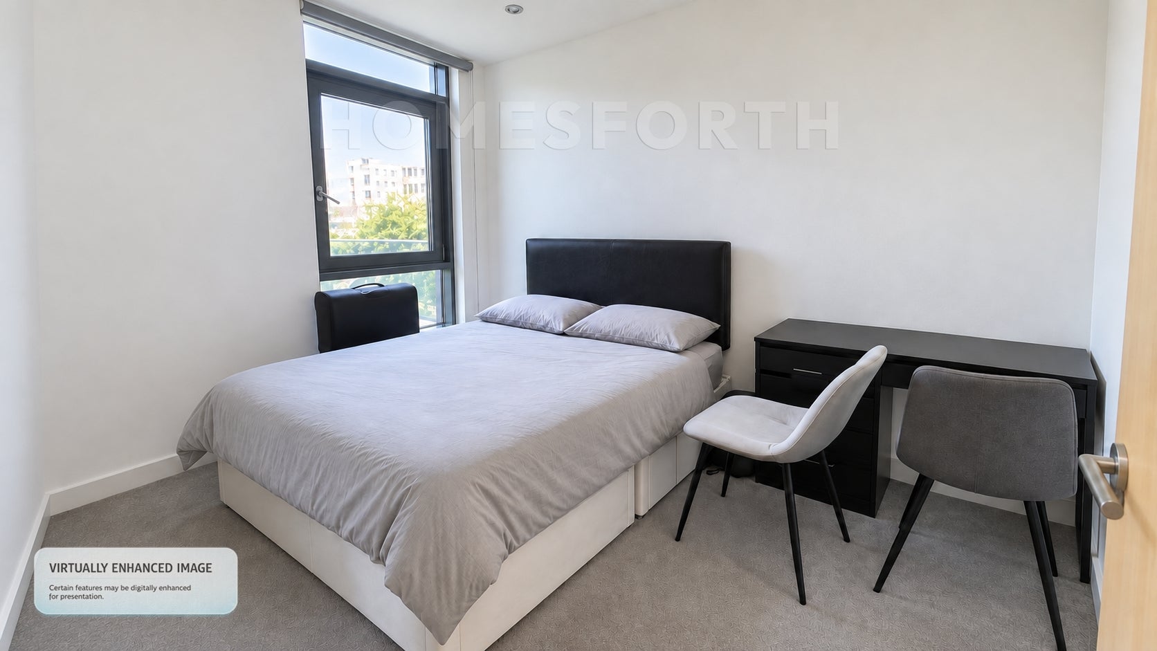 Flat Lansdowne Road in Greater London