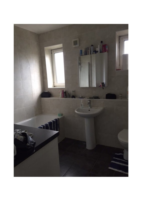 Room Tooting Grove in Greater London