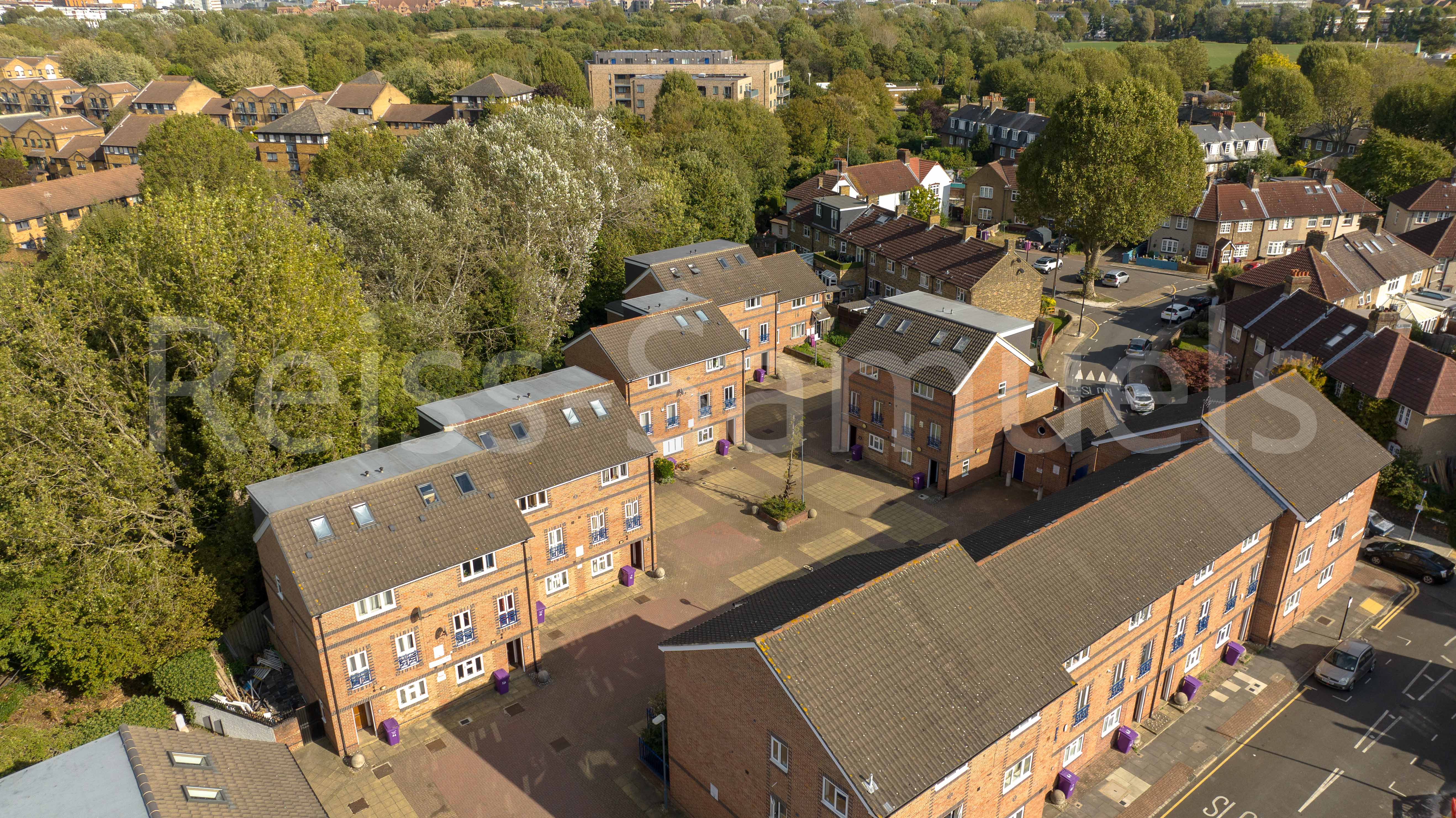 Flat Ambassador Square in Greater London