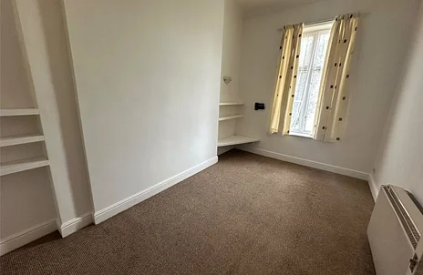 Flat Upton Park in Slough