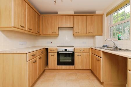Flat Merrifield COurt in Welwyn Hatfield