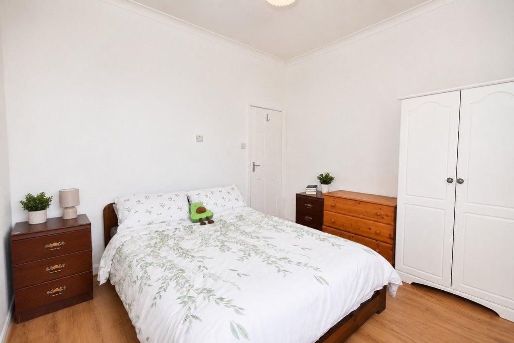 Flat Sackville Road in Portslade by Sea