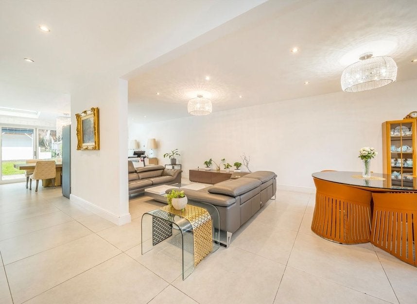 Flat Ullswater Crescent in Greater London