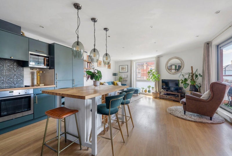 Flat Kirkdale in Greater London