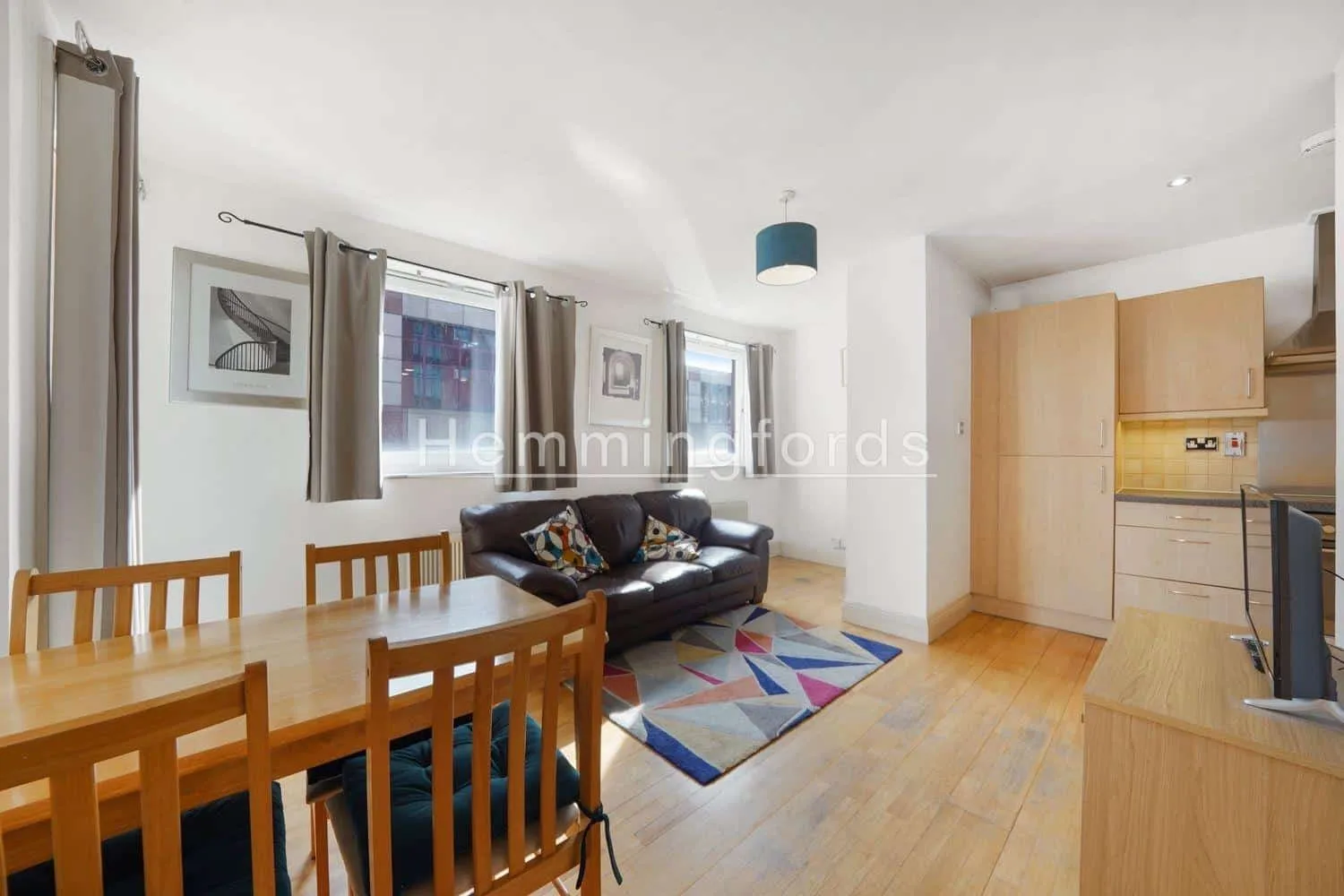 Flat Farringdon Road in Greater London